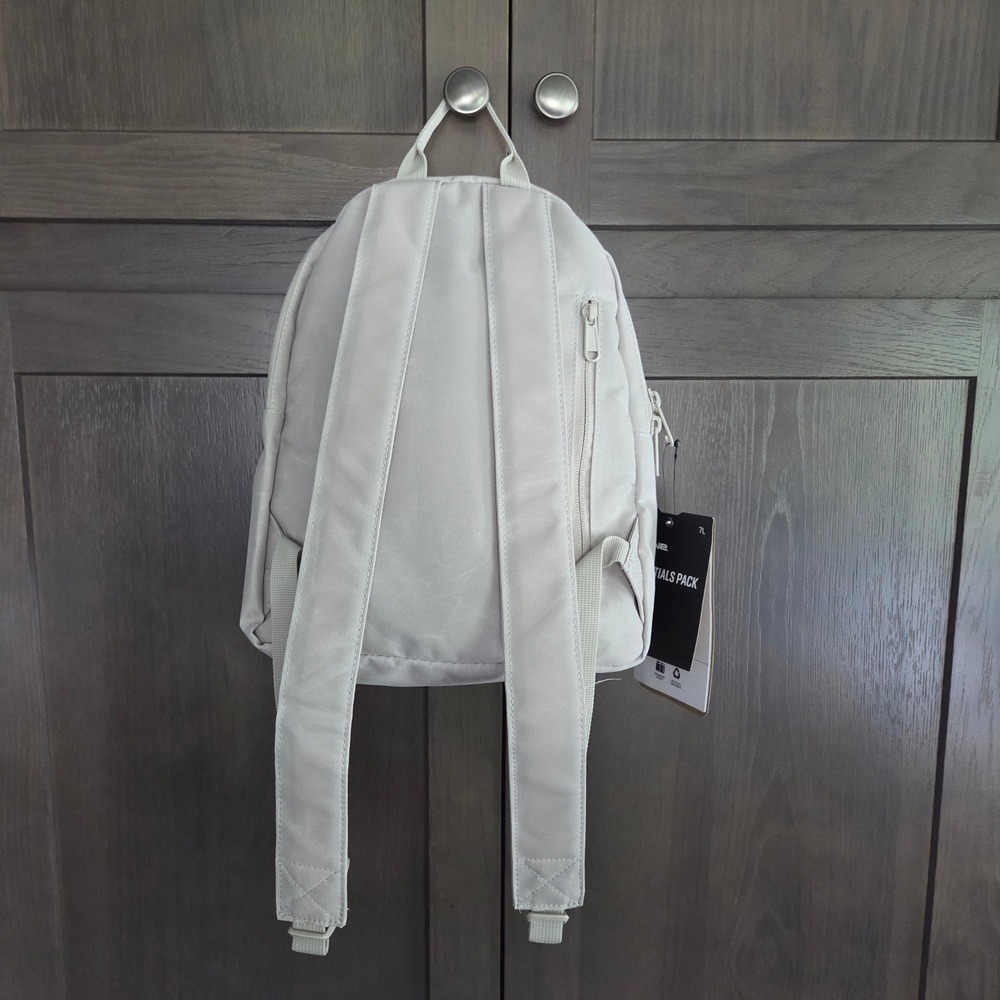 Dakine Essentials Pack Mini Backpack Silver Lining Recycled Material 7L - Picture 5 of 16